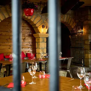 https://aux-prisons-de-montagny.hotels-rhonealpes.com