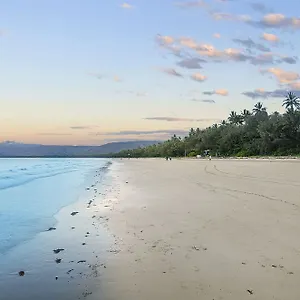 https://by-the-sea-port-douglas-4877.queenslandhotels.net